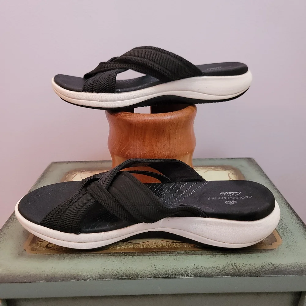 Cloudsteppers By Clarks Black Crisscross Slides Size 7 - Picture 3 of 8